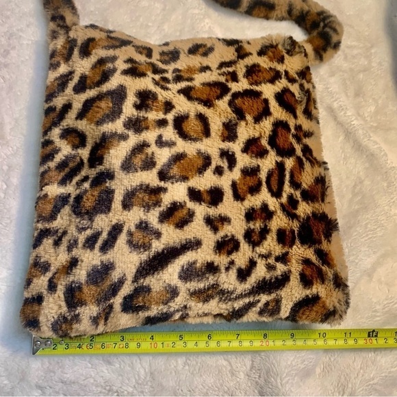 Leopard Crossbody Faux Fur Brown Tan Black Animal Print Super Soft Snap Close - Picture 13 of 15